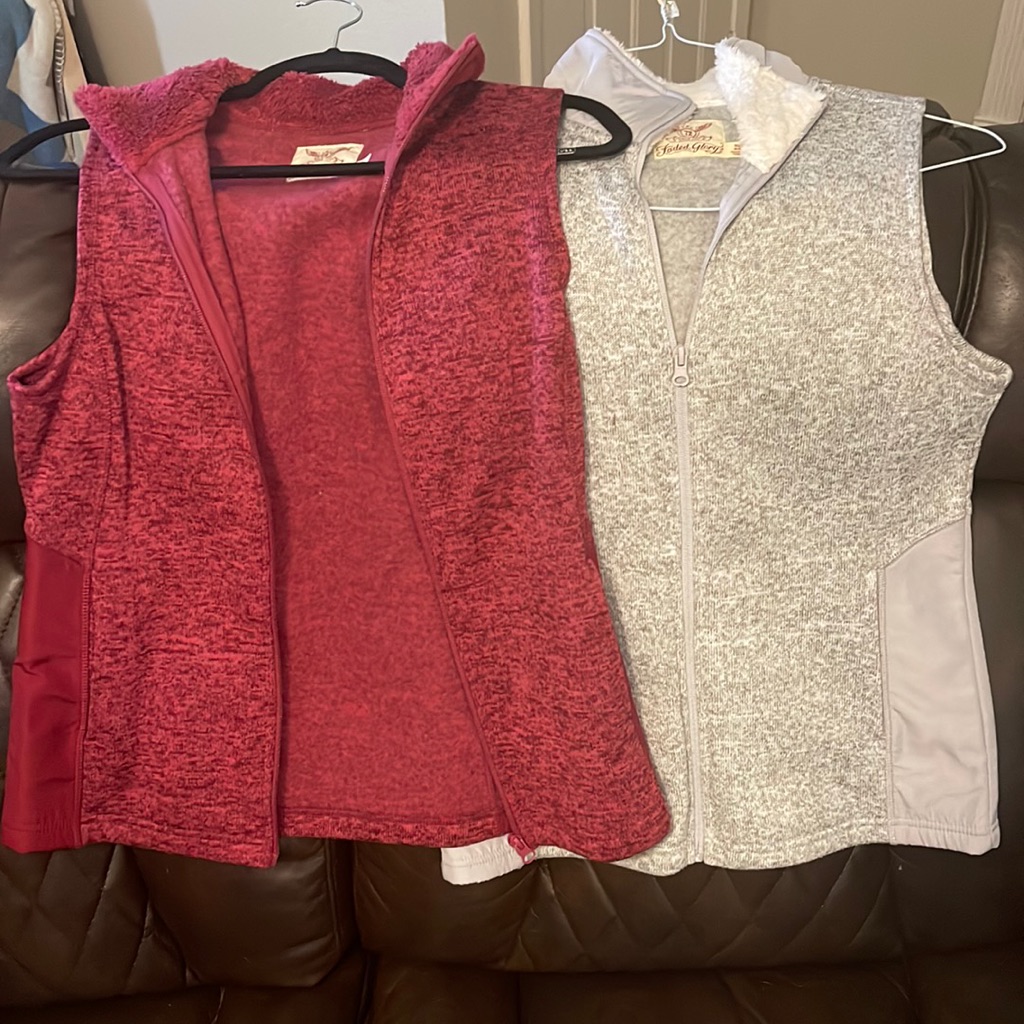 2 Vests
